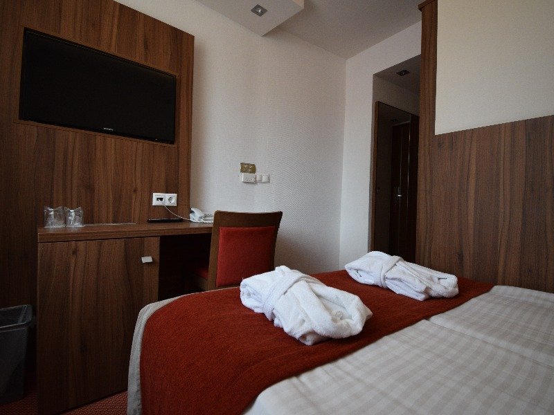 [SZOBA100]Mini Comfort szoba