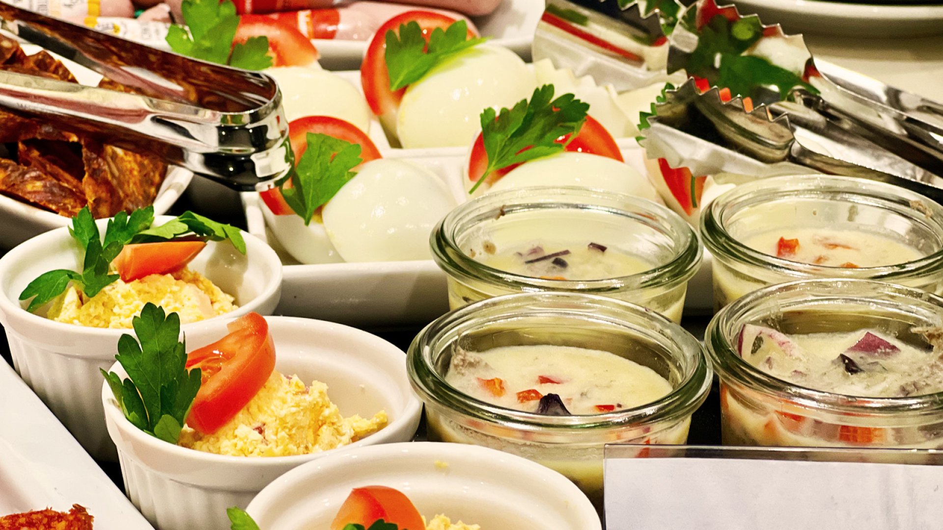 Reggeliztető kollégát keresünk a Bükkös Hotel**** & SPA-ba Szentendrére